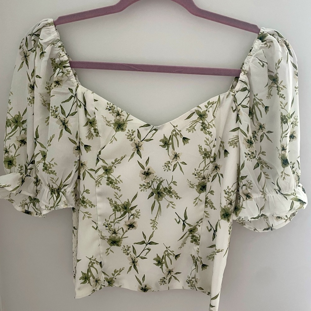 Abercrombie & Fitch Floral Top NWT